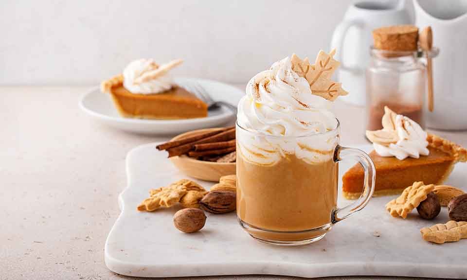 Bevande autunnali di caffetteria